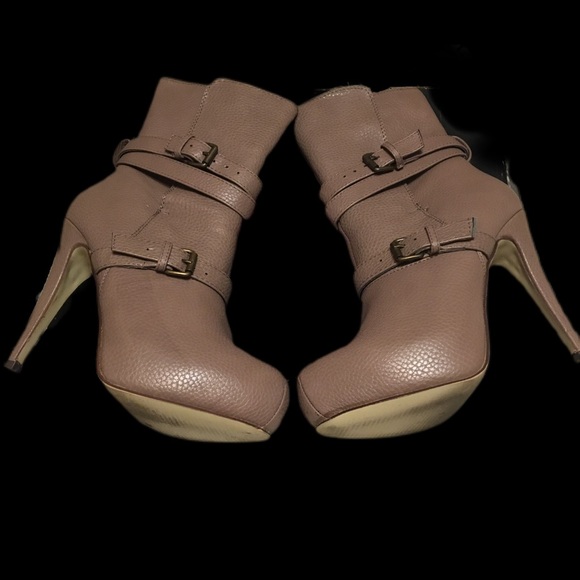 Just Fab Taupe Addie High heel Boots 6.5 Platform Buckle Booties Stiletto EUC - Picture 5 of 6